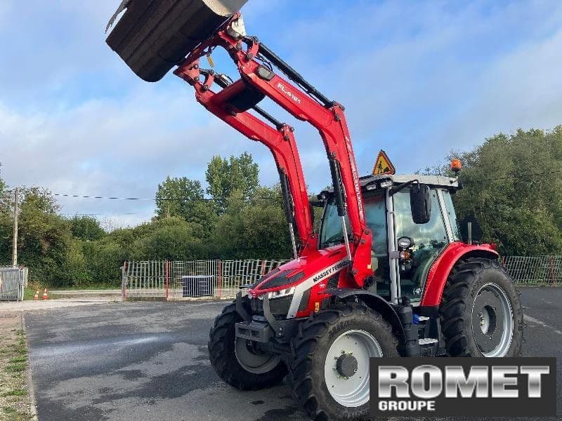 Massey Ferguson 5S-105 D6 VP