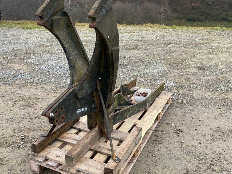 Manip Adaptation pour chargeur Valtra M120