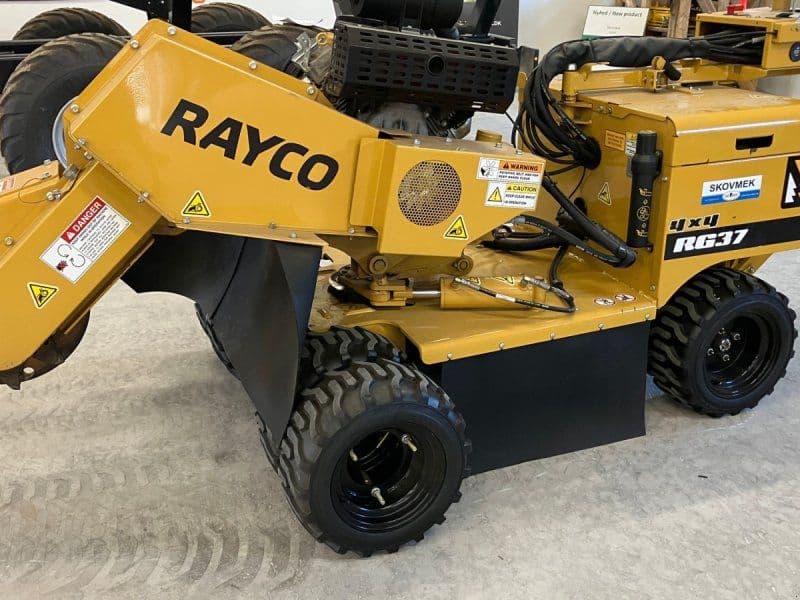 Rayco RG37 DEMO i flot stand
