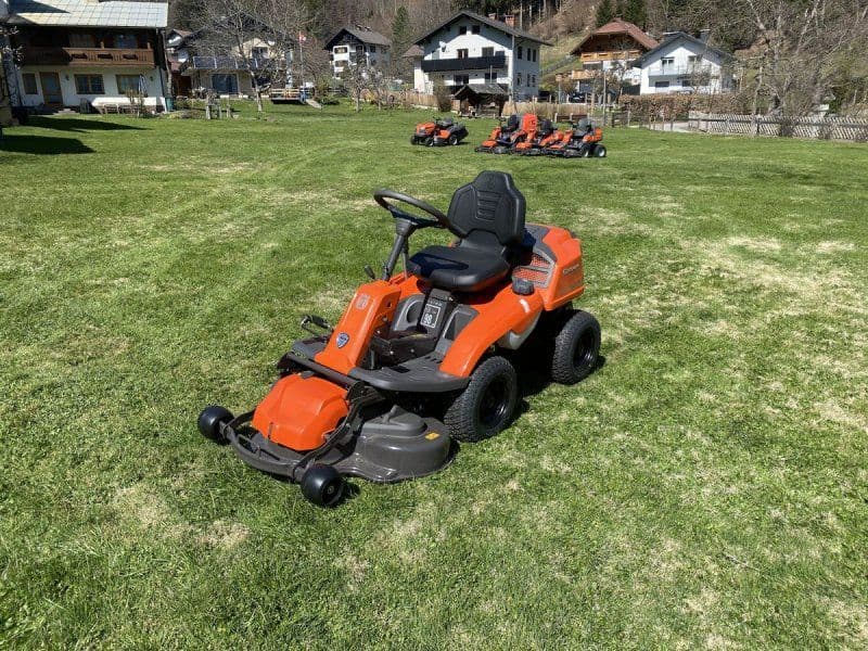 Husqvarna Rider R 214TC