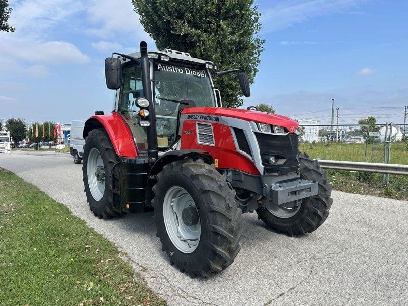 Massey Ferguson 7S.155