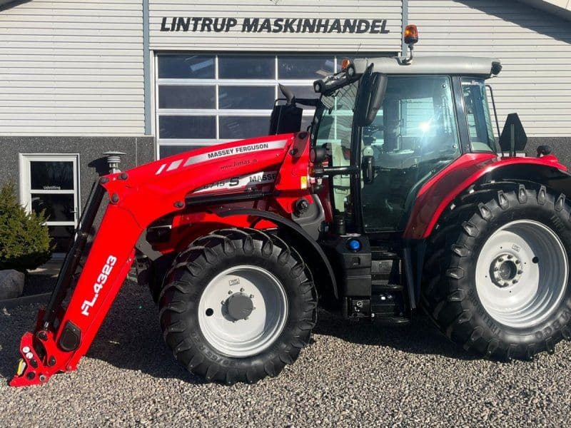 Massey Ferguson 6715 S Dyna6 Med frontlæsser
