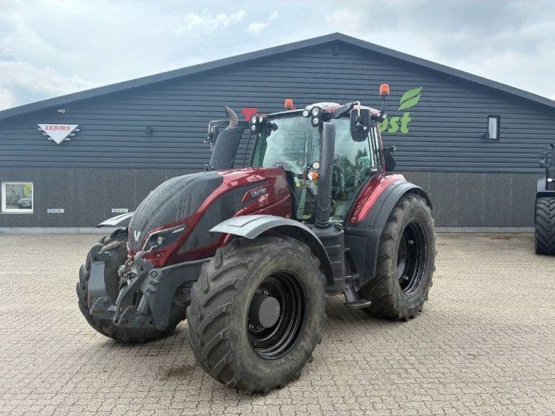 Valtra 254 Versus