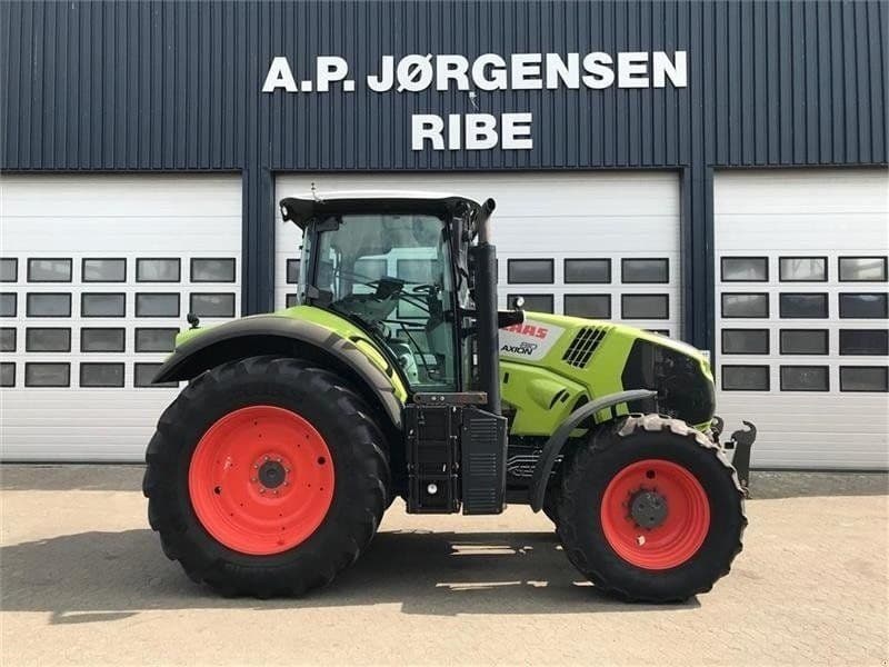Claas Axion 810
