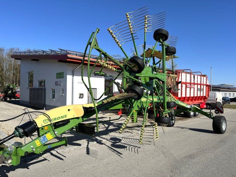 Krone Swadro TS 740 nur zwei Jahre eingesetzt mit 6-Rad-Fahrwerk