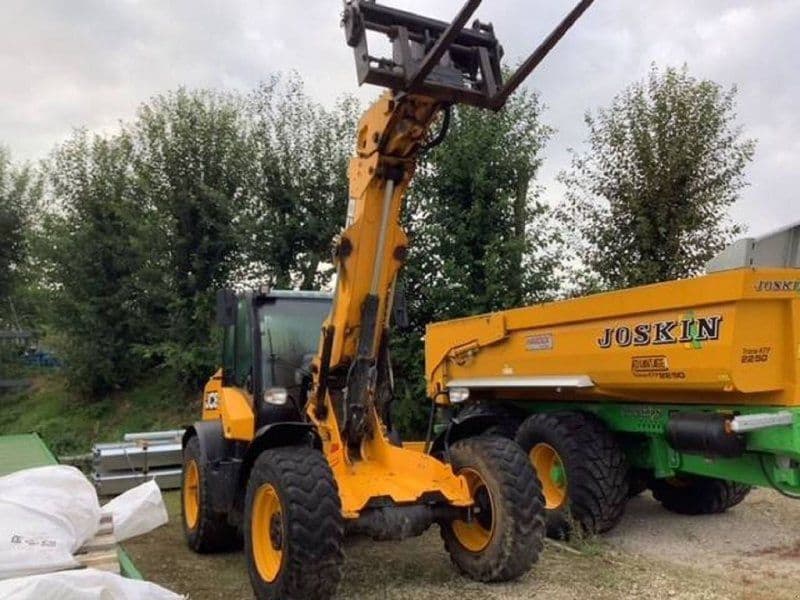 JCB TM320