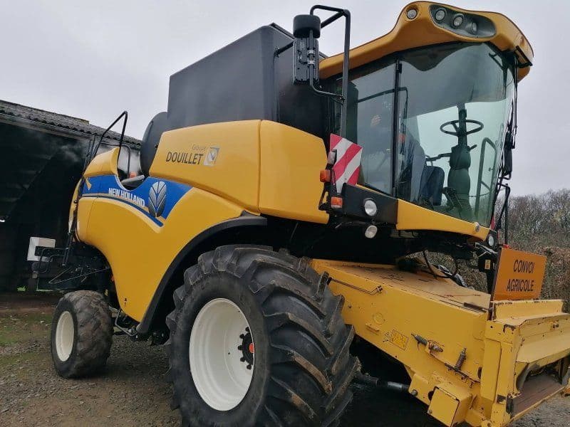 New Holland CX6080