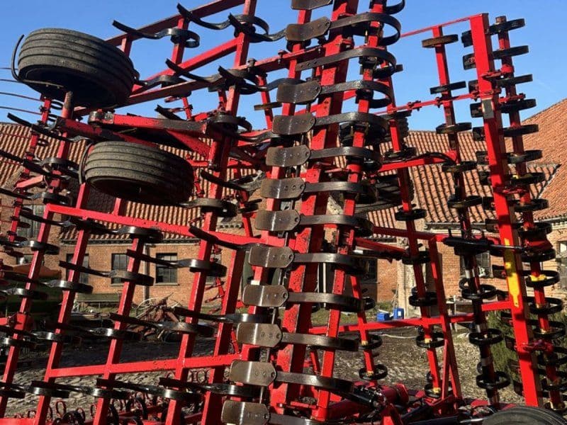 Väderstad NZ 8 meter, kører som 9 meter nu. Vil blive leveret som 8 meter.