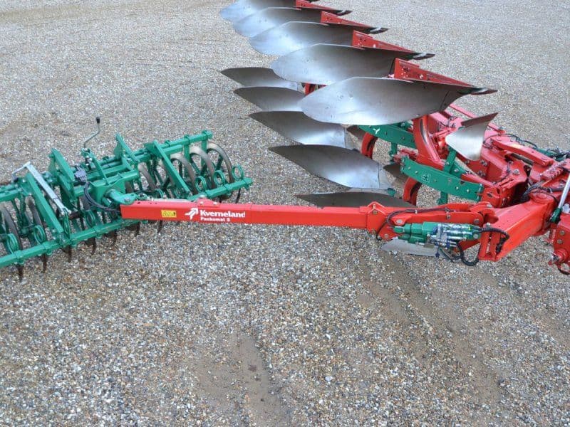 Kverneland 100-300-28 m/ Packomat