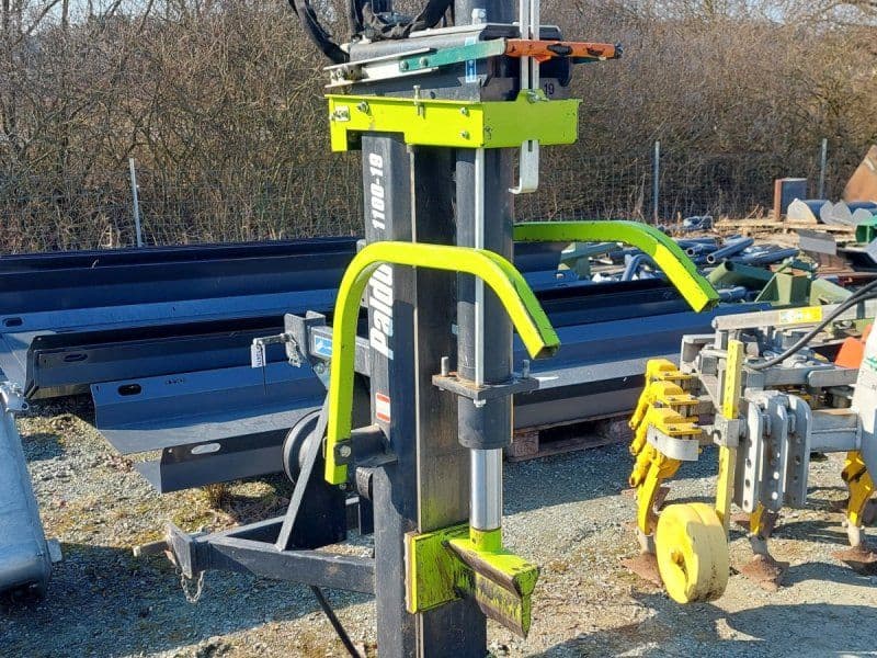 Holzspalter Paldu 18 to., mit fixer Pumpe einziehb. Stempel 1247