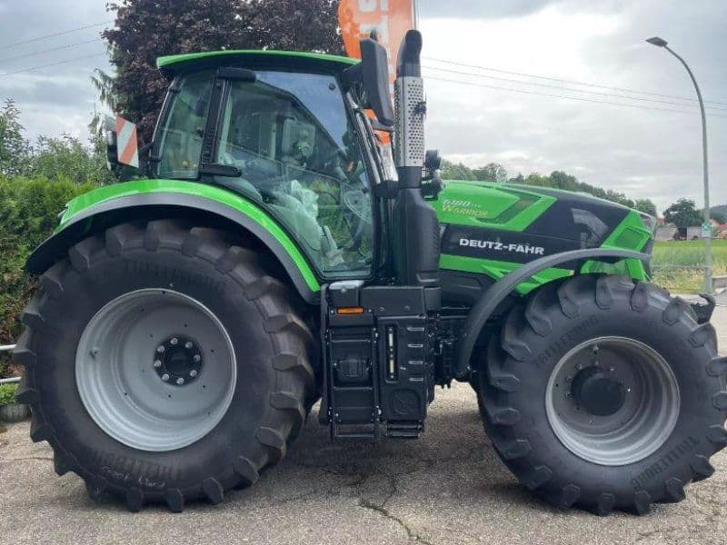 Deutz-Fahr 6180 TTV, Aktionsmaschine auf Wunsch mit Spurführungssystem RTK