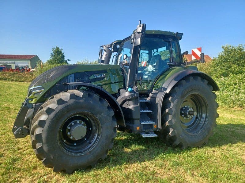 Valtra Q265
