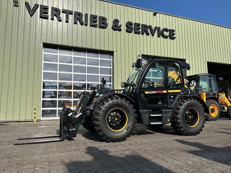 JCB 542-70 AgriPro 80 Year Edition