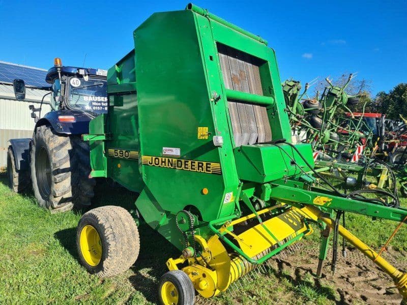 John Deere 590