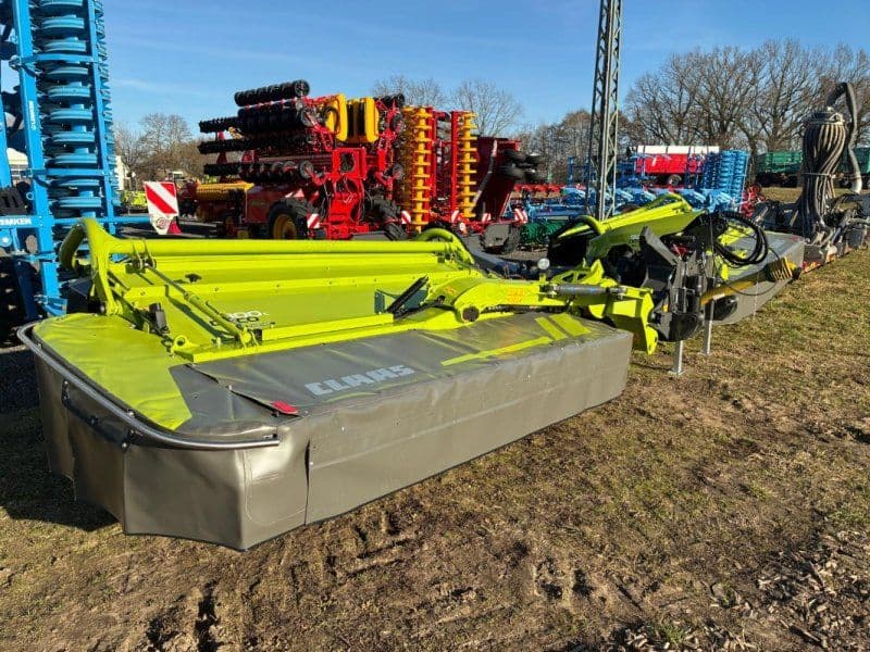 Claas DISCO 9300 C Auto Swather