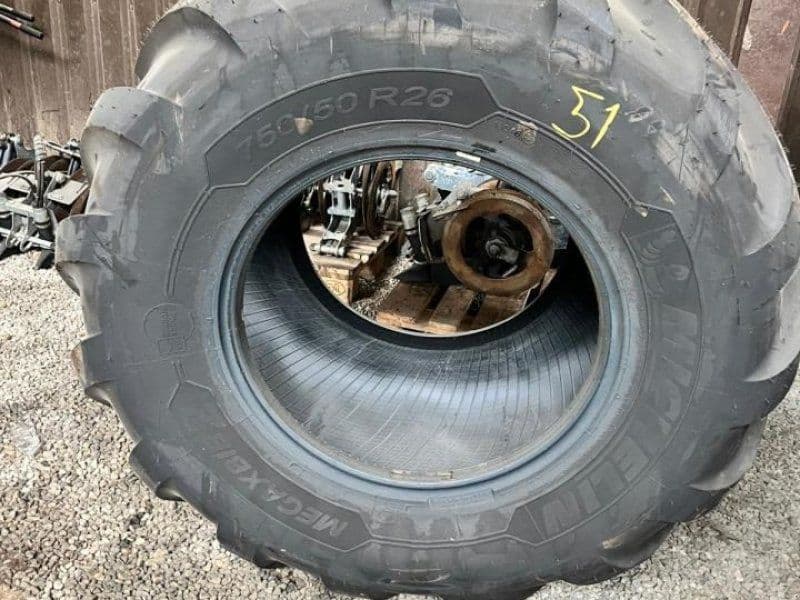 Michelin 750/50R26