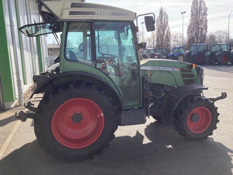 Fendt 211 F Vario TMS