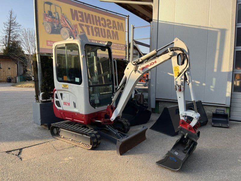 Takeuchi TB 216
