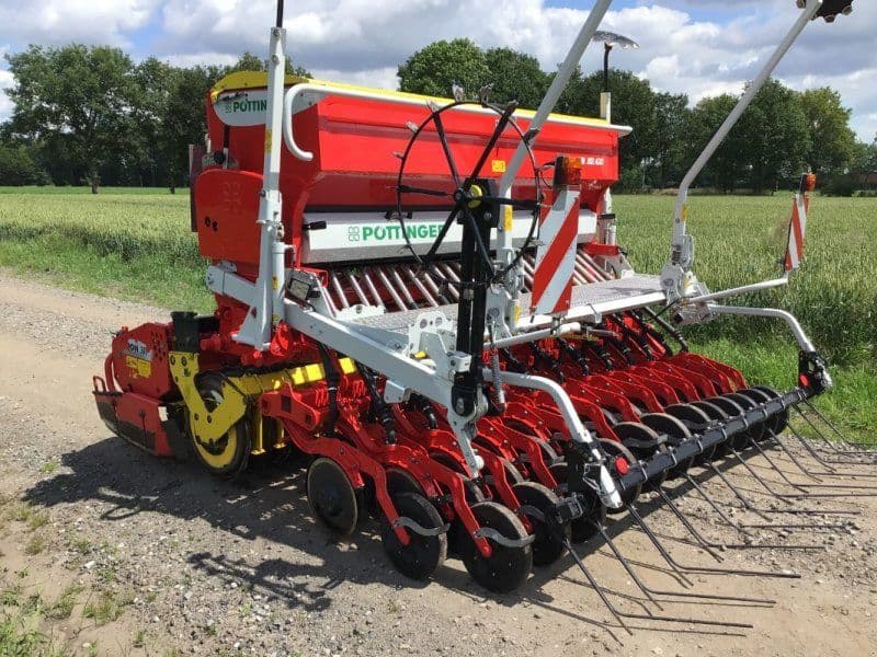 Pöttinger VITASEM 302 ADD mit LION 301, 24 Reihen/ 1.000 L., nur 1.150 ha