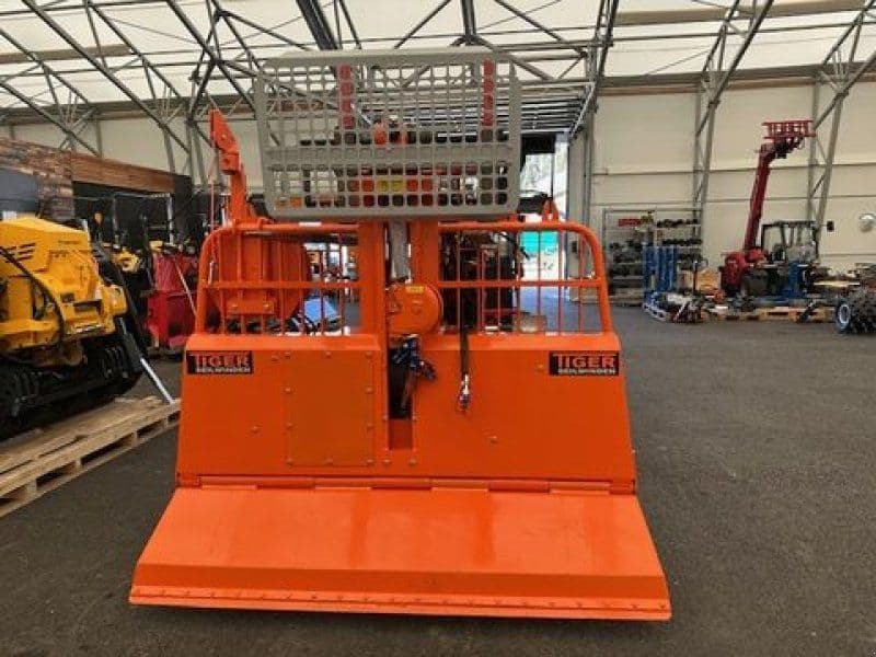Tiger Dreipunkt 12to mit Hilfswinde 2,2m