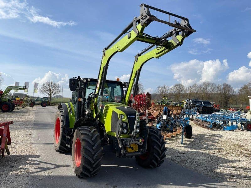 Claas Arion 420