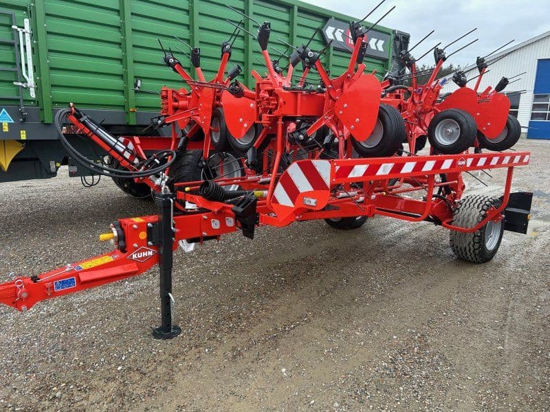 Kuhn gf13003 bugseret høvender