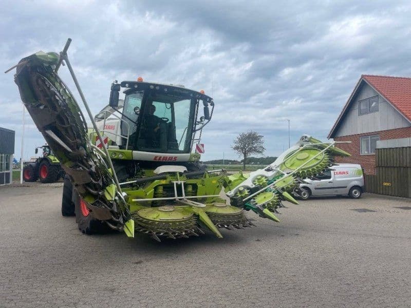 Claas Orbis 900
