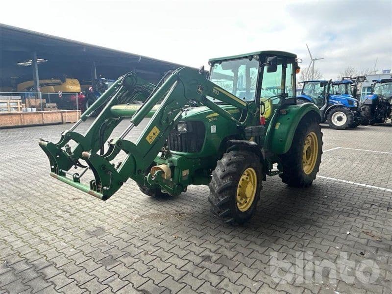 John Deere 5055E mit Frontlader