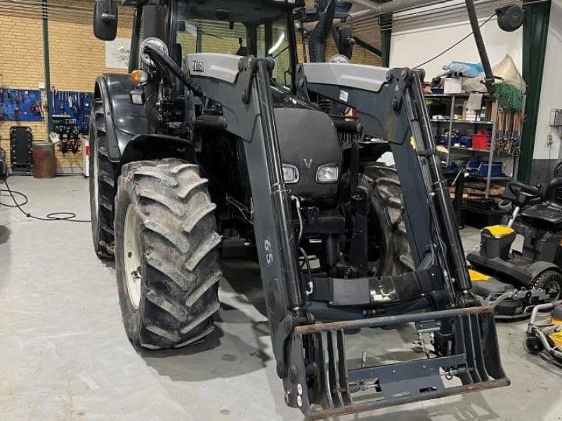 Valtra N142V