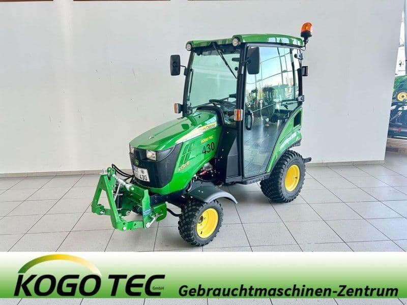 John Deere 1026R