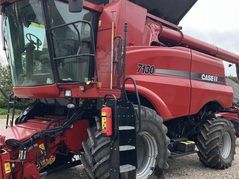 Case IH Axial Flow 7130