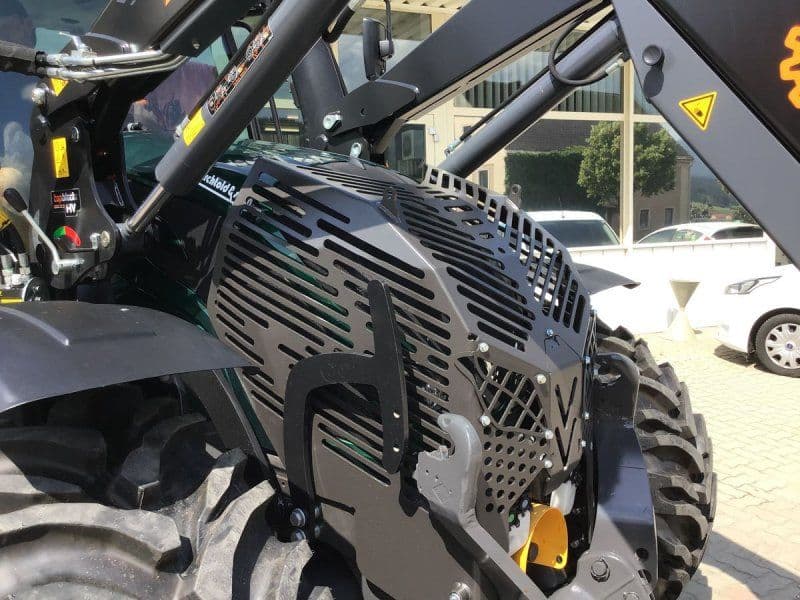 Forstmaskenschutz Valtra N135, N155, N175