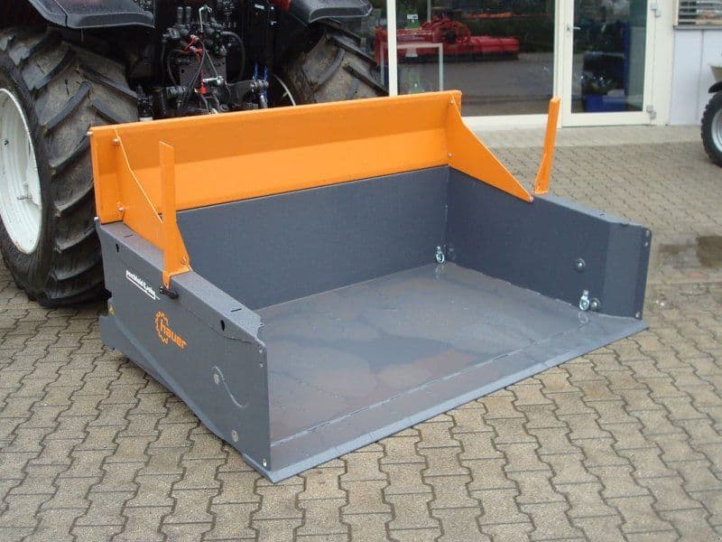 Hauer KM 2200 Pri Kippmulde