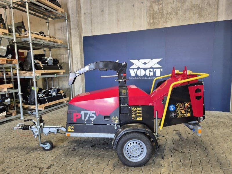 TP 175 MOBILE D Holzhacker mit Dieselmotor und PKW-Fahrwerk-Vorführ