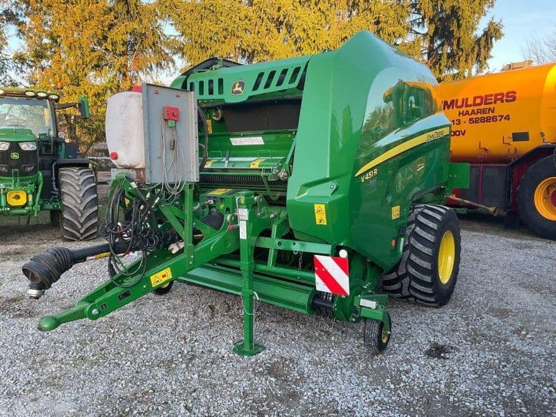 John Deere V451R