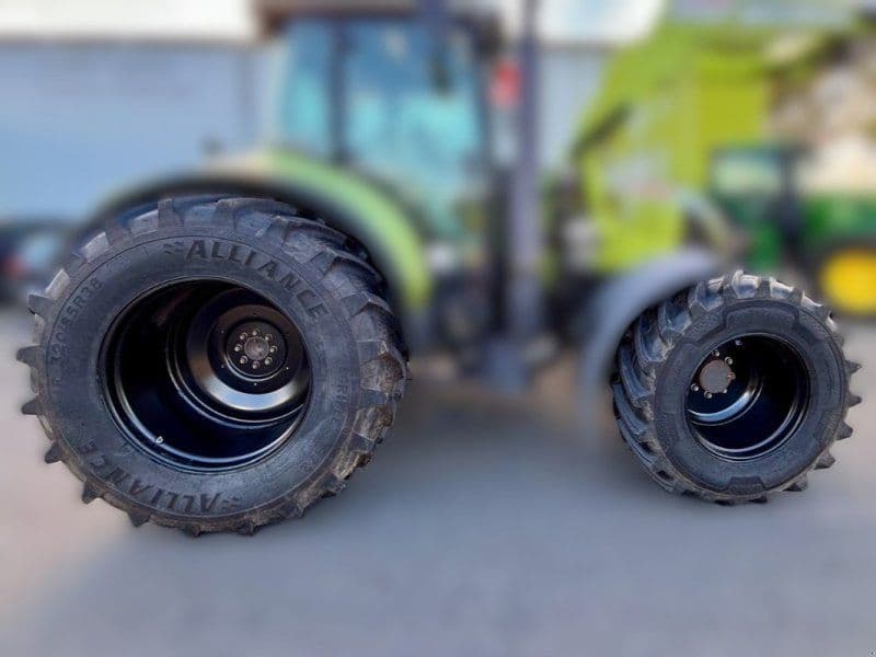 Alliance 520/85R38 + 480/70R28 Kompletträder, CLAAS ARION