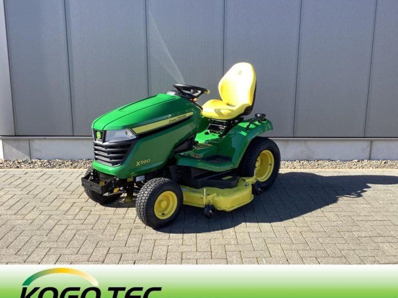 John Deere X590