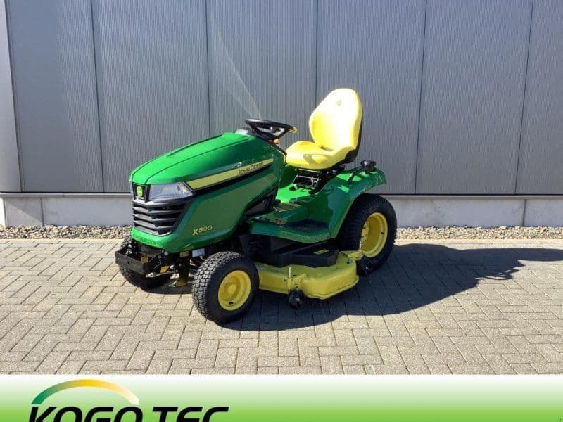 John Deere X590