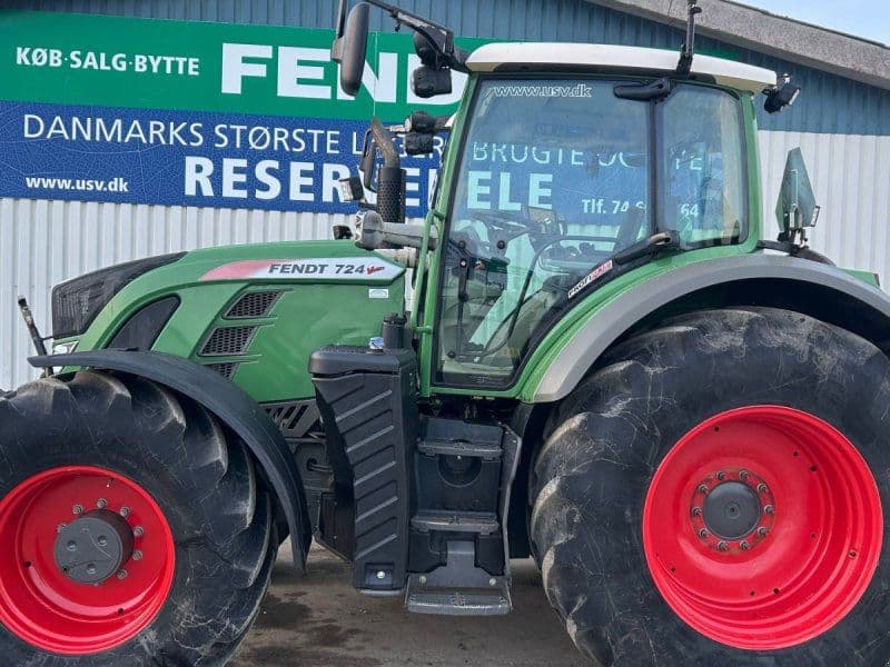 Fendt 724 Vario S4 Profi Plus Med Front PTO