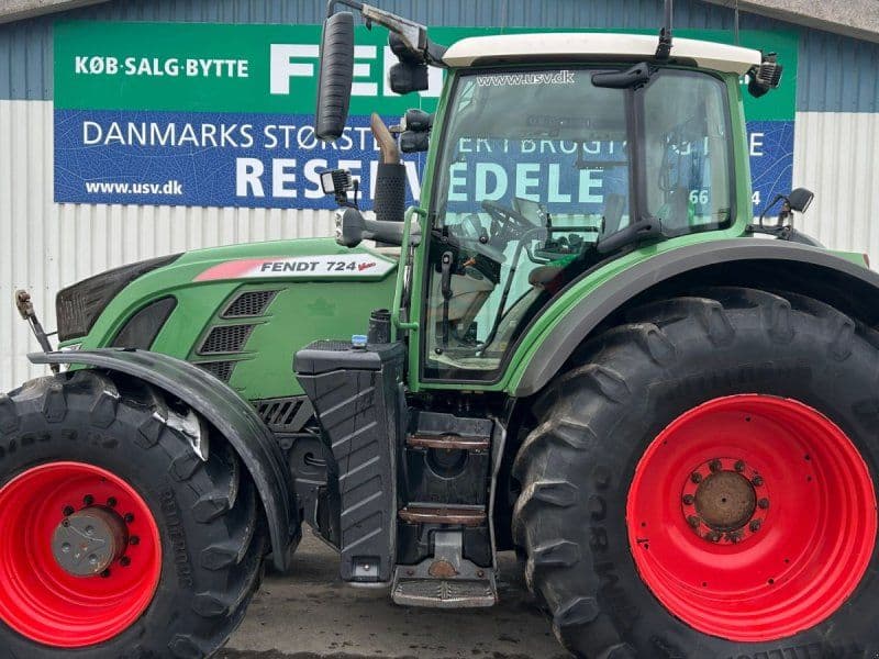 Fendt 724 Vario S4 Profi Plus Med Front PTO