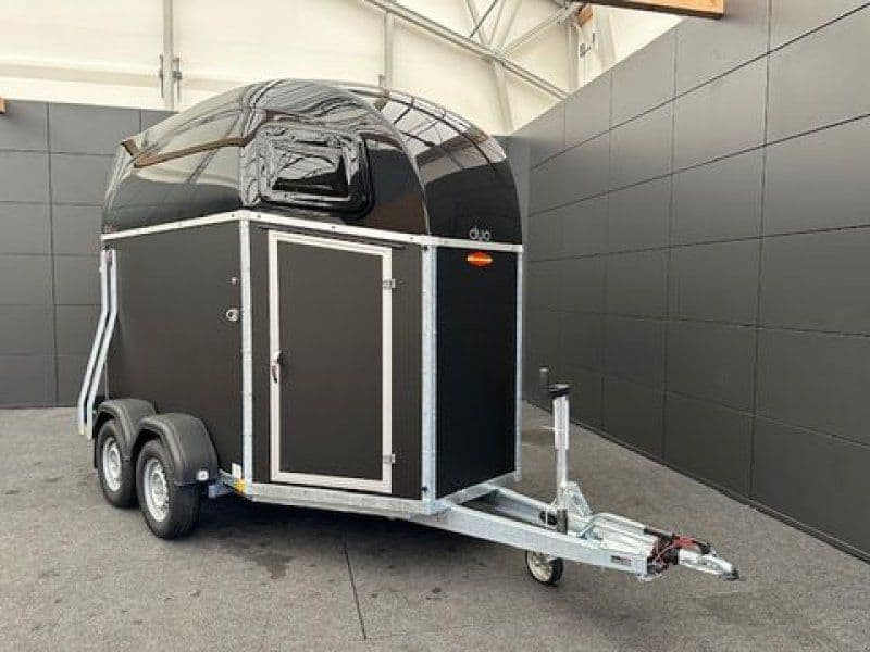 Böckmann Pferdeanhänger Duo Esprit 2,4to mit Sattelkammer