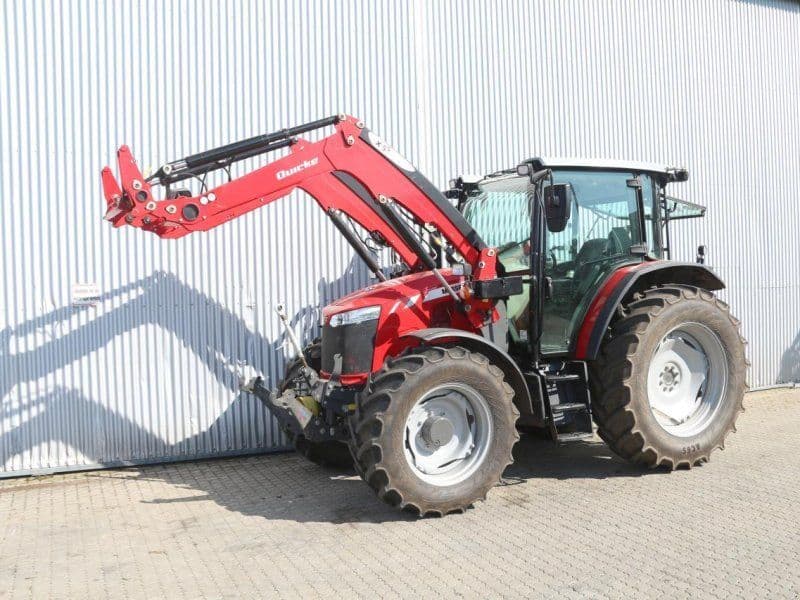 Massey Ferguson 5711