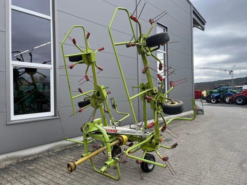 Claas Volto 670