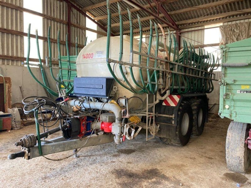 Vakutec K 14 PUL 14m3 mit 15m Schleppschlauch