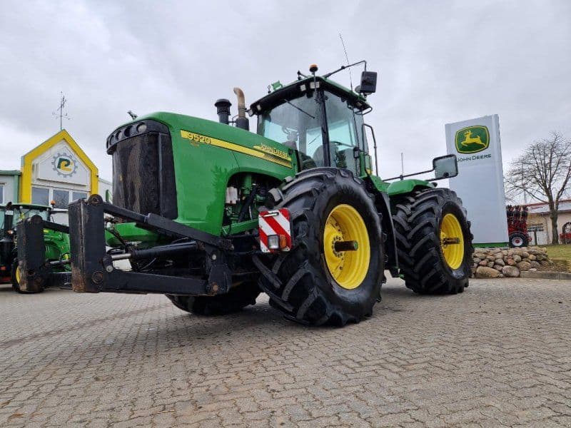 John Deere 9520 mit GROUSER BLADE