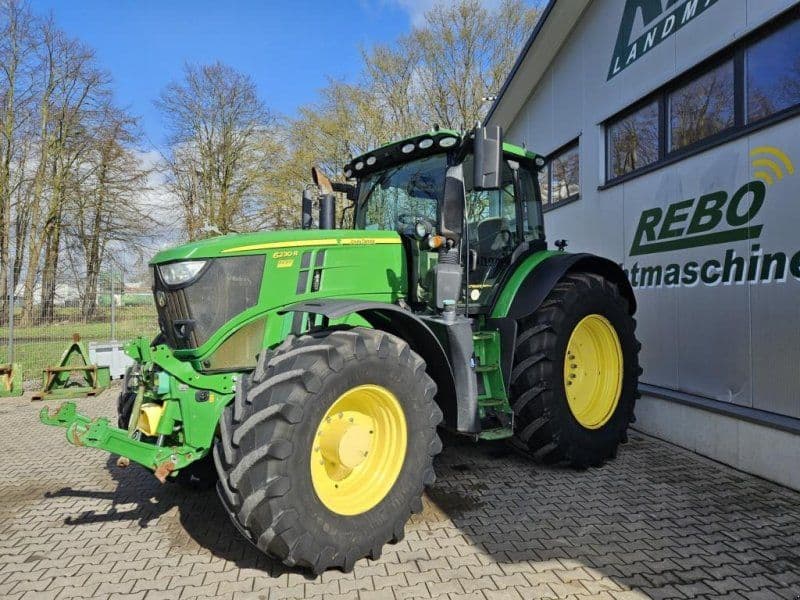 John Deere 6230 R