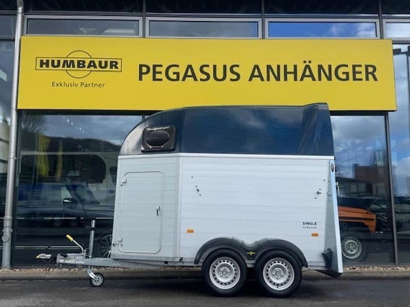 Humbaur Single ALU Pferde 1,6t. Sattelkammer 1.Hand