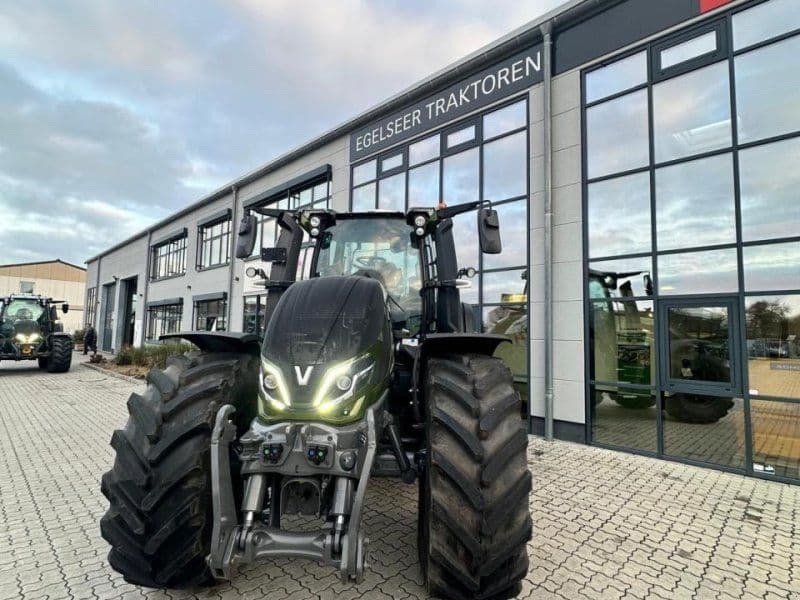 Valtra Q245D