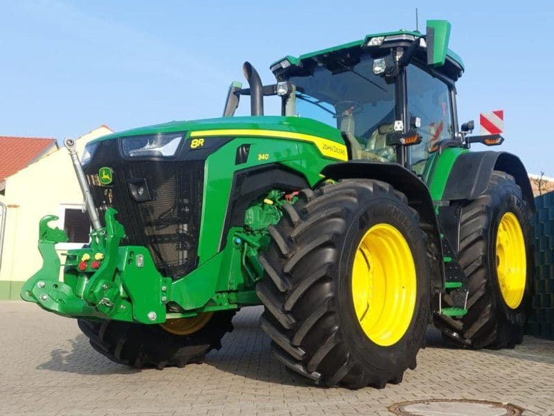 John Deere R8 340