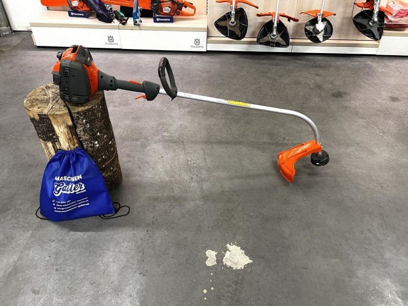 Husqvarna 129C  mit Bügelgriff